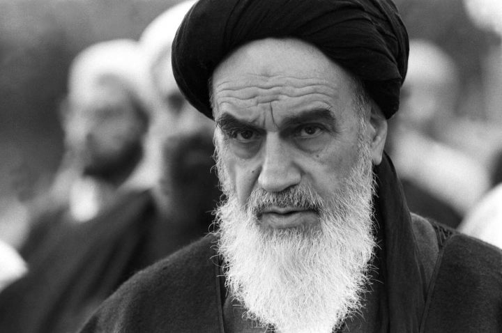 دیدگاه امام خمینی(ره) نسبت به مسیحیت امروزی و رسالت ادیان