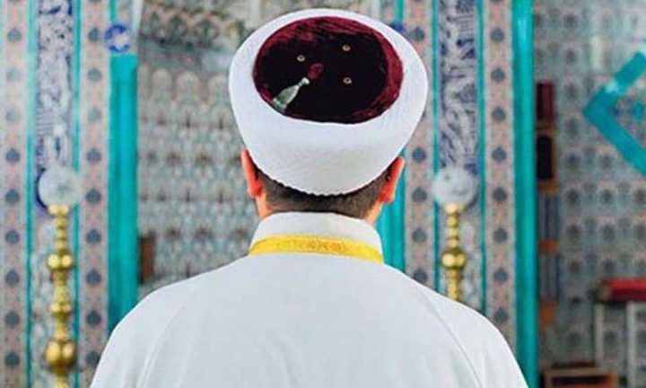 برکناری امام جماعتی که خواستار «آماده کردن سلاح‌ها» برای شب انتخابات ترکیه شده بود
