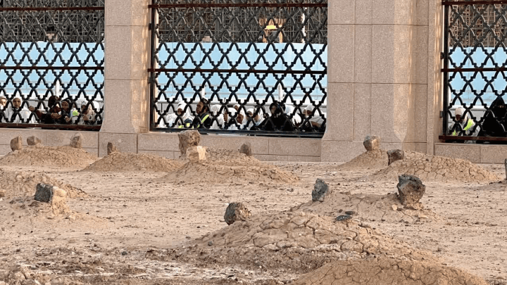 عربستان، محدودیت‌های بقیع را کاهش داد
