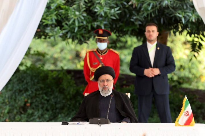 کشورهای غربی با همجنس‌گرایی، به بنیان خانواده هجمه وارد می‌کنند