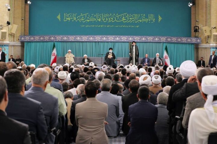 دیدار سفرای کشور‌های اسلامی و میهمانان کنفرانس وحدت با رهبر انقلاب