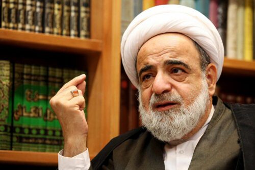 معارف حقه شیعه با زبان روز و منطق قوی بیان شود