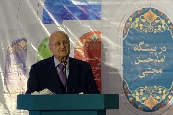 اندیشمند مسیحی: اهل بیت(ع) چراغ هدایت برای همه انسان‌ها در اعصار هستند