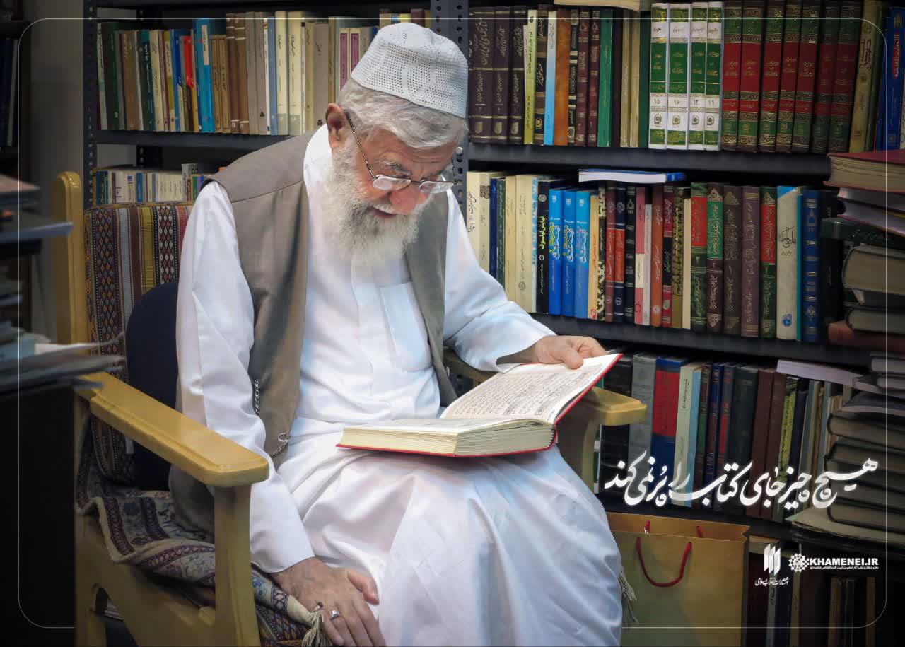 در کتابخانه رهبر انقلاب چه می‌گذرد؟