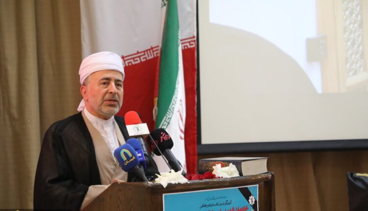ماموستا عبدالسلام: تمام اقوام و ادیان در اداره ایران سهیم هستند