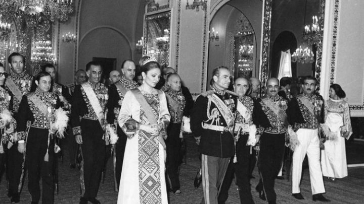بهائیان به دربار ایران نفوذ می کنند!