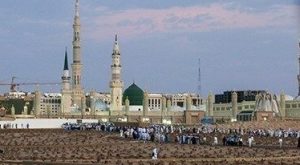 آثار و برکات زیارت قبور از منظر مسلمانان