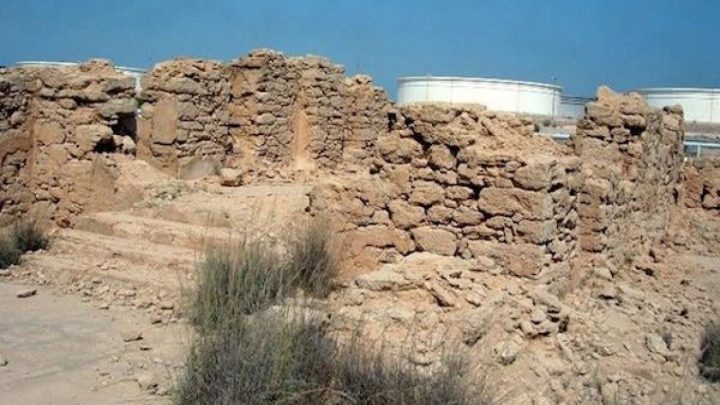 کلیسای نسطوریان و گوردخمه های جزیره خارگ ساماندهی شد