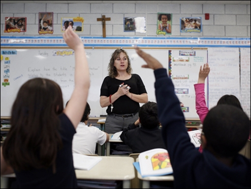 افزایش دو برابری کمک‌های فرانسه به مدارس مسیحی