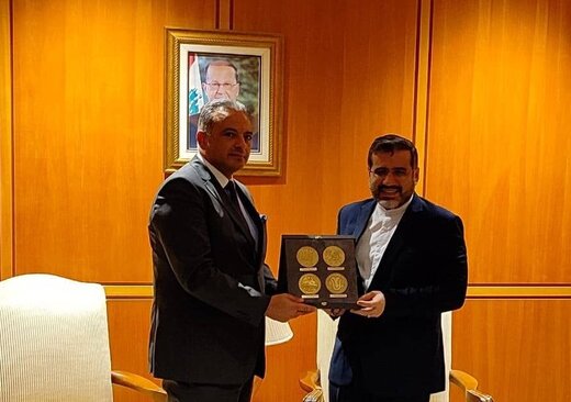 قانون اساسی آزادی عمل و آزادی دینی را به رسمیت شناخته