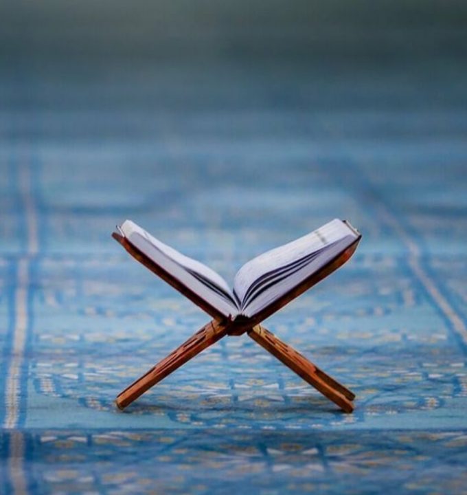 نقد ظاهرگرایی قرآنیون