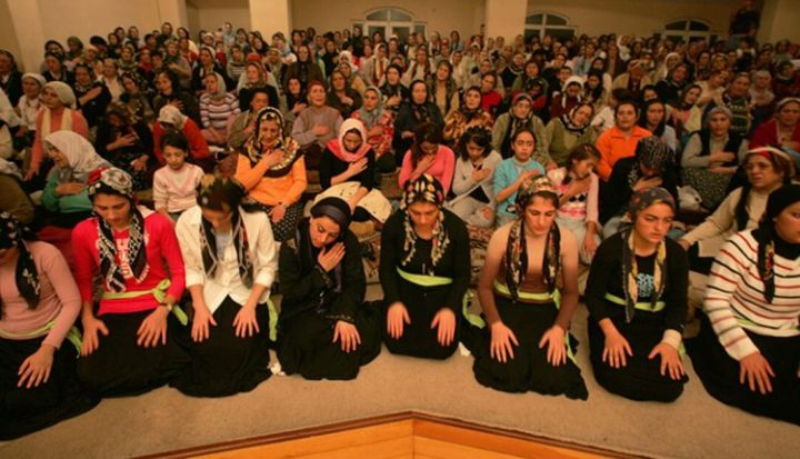 علویان ترکیه عبادتگاه‌های خود را به روی تشییع جنازه همجنس‌گرایان باز می‌کنند