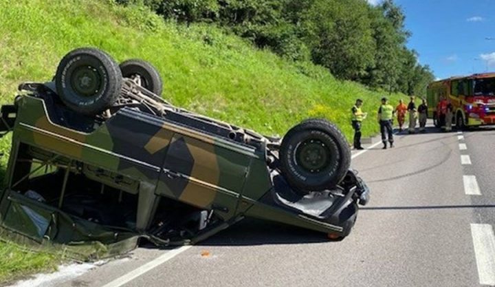 زن مسلمان خودروی هتاک قرآن را واژگون کرد