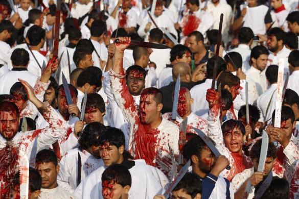 جریان افراطی تشیع لندنی و سوء استفاده از احساسات عزاداران