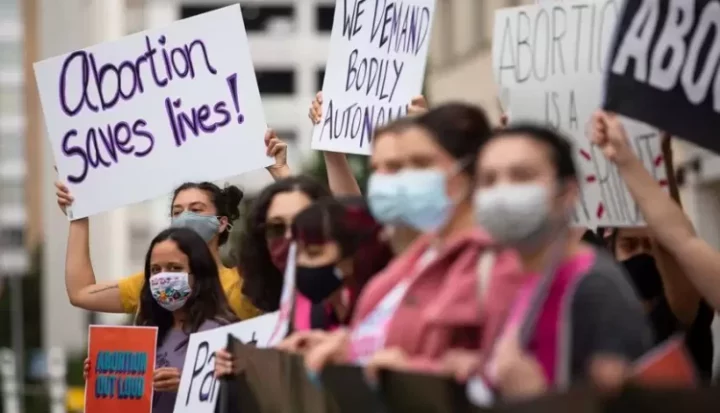 نظرات اقلیت‌های مذهبی آمریکا درباره سقط جنین