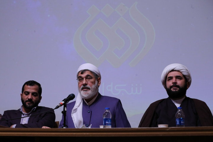 ماموستا عزیز بابایی: جمهوری اسلامی ایران پرچم اسلام و قرآن را بالا برد