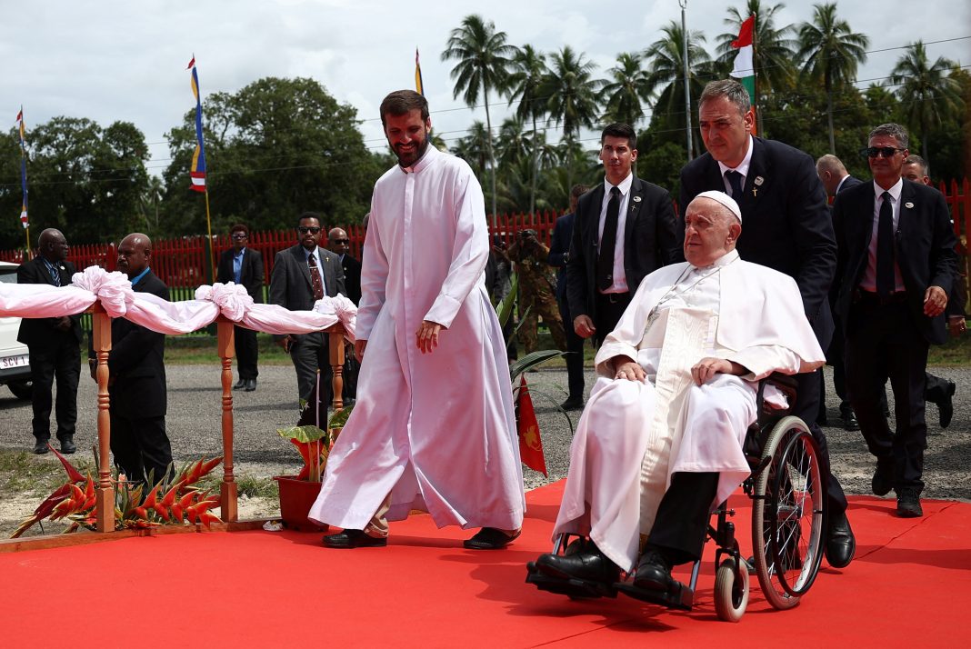 درخواست از پاپ برای پرداختن به «کودک‌آزاری اعضای کلیسا» در تیمور شرقی