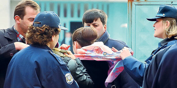 ایست‌ بازرسی پلیس برای حجاب در تاجیکستان/ممنوعیت حجاب و ریش