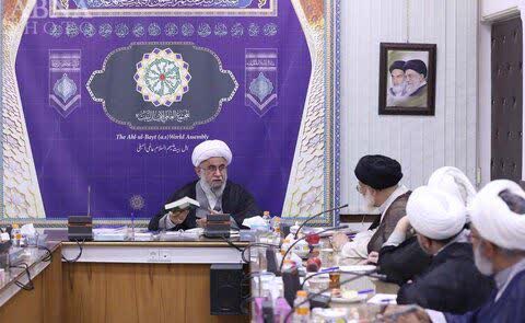 اگر در روحانیت اخلاق نباشد، سر از انحرافاتی چون بهائیت درمی‌اورد