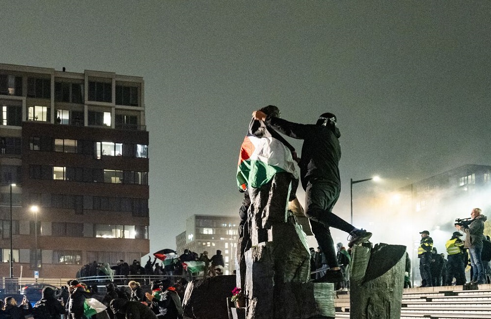 دروغ یهودستیزی در حوادث آمستردام