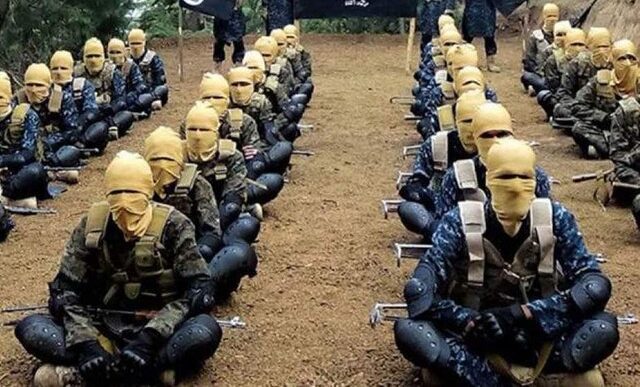 نماینده پارلمان عراق: «برخی داعشی ها به عنوان شهدا و ناپدیدشدگانِ جنگ، ثبت شده و حقوق دریافت می‌کنند»