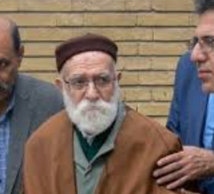 حمله گروهک مجذوبان‌نور به سیدعلیرضا جذبی به دلیل مواضع حجاب و عفاف