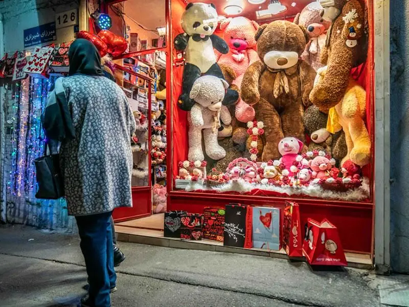 ولنتاین یا روز خانواده؟ جای خالی یک جشن اصیل!